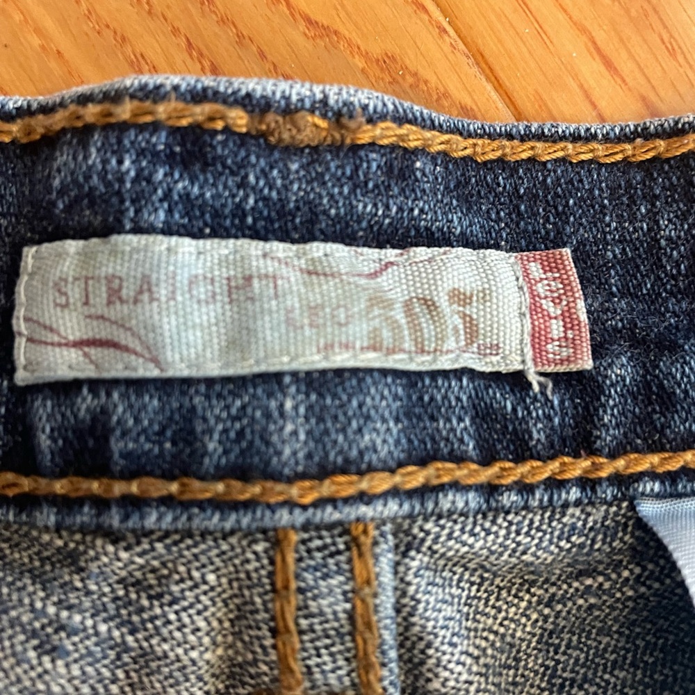 Levi's Straight 505 Mid Rise Jeans Like New - Picture 4 of 6